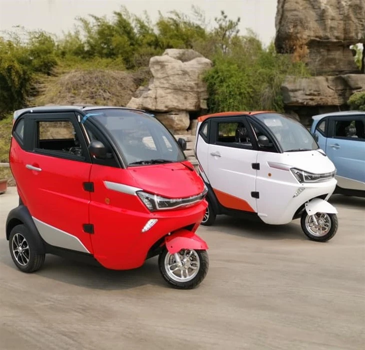 3 Wheel Electro-Tricycle Fast Charging Type Electric Mini Car For Passenger