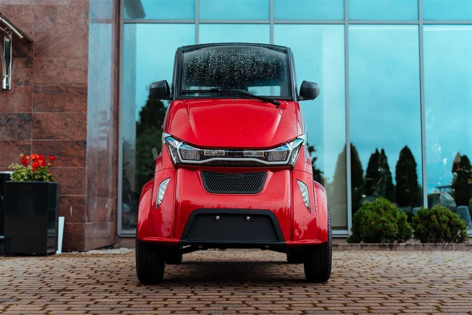 Low Speed Mini Electric Vehicle Small Car For Daily Travel