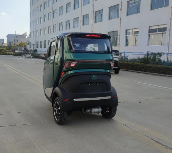 Berline électrique EEC à faible vitesse à vendre